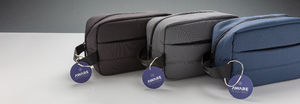 Trousse de toilette publicitaire | Aware Travel 3